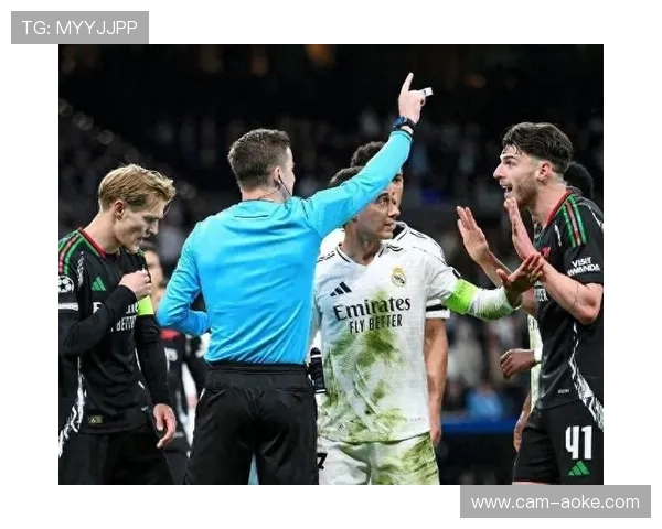 VAR介入点球判罚引争议，皇马绝杀胜局背后的攻防争议